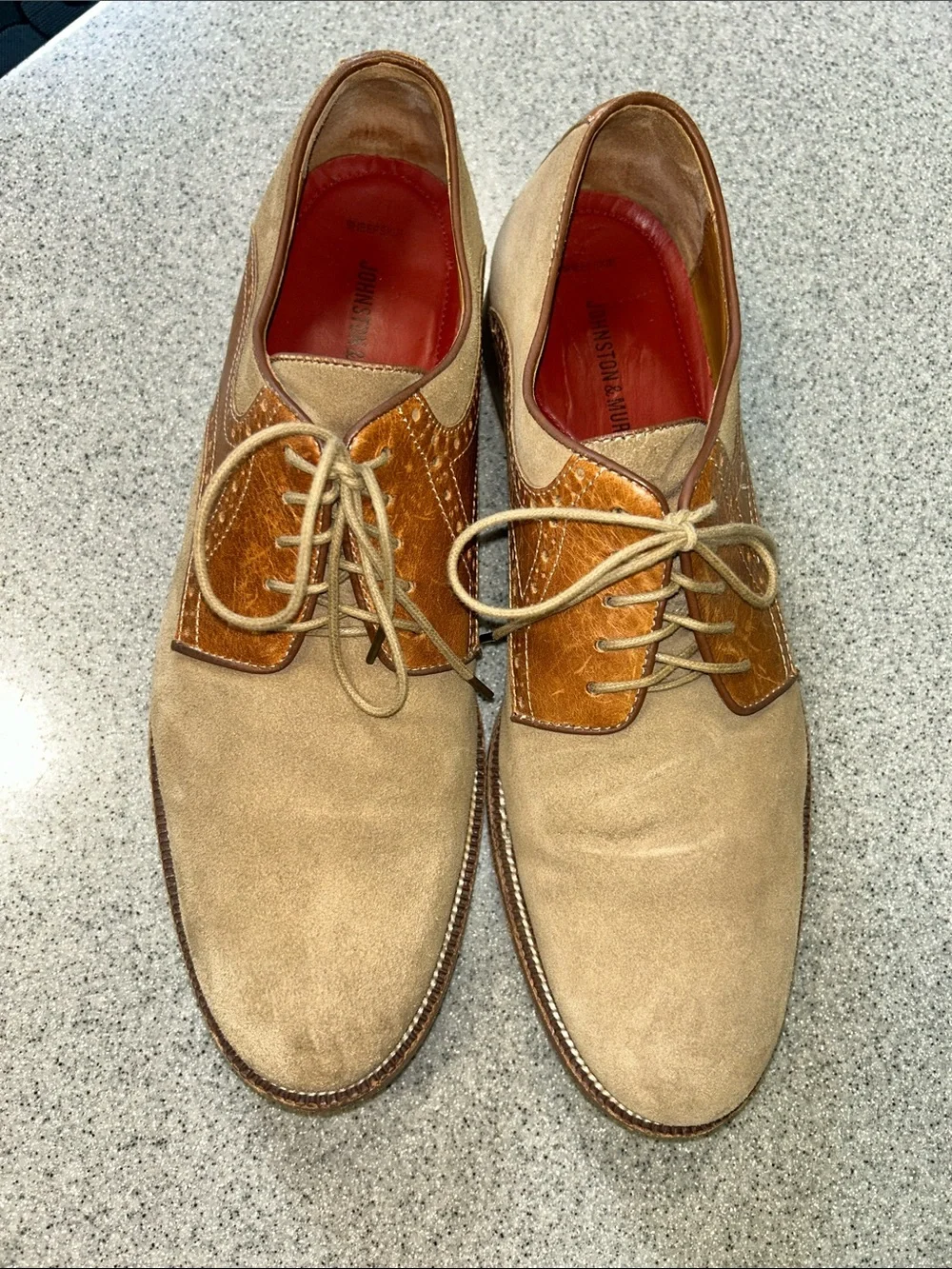 JOHNSTON & MURPHY sz 11 Leather lace up suede shoes in Brown and Tan